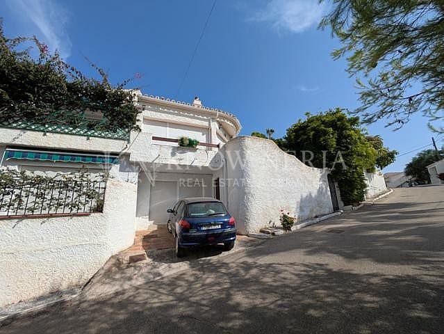 6 quarto Moradia para venda em Nerja com piscina - 590 000 € (Ref: 9207208)
