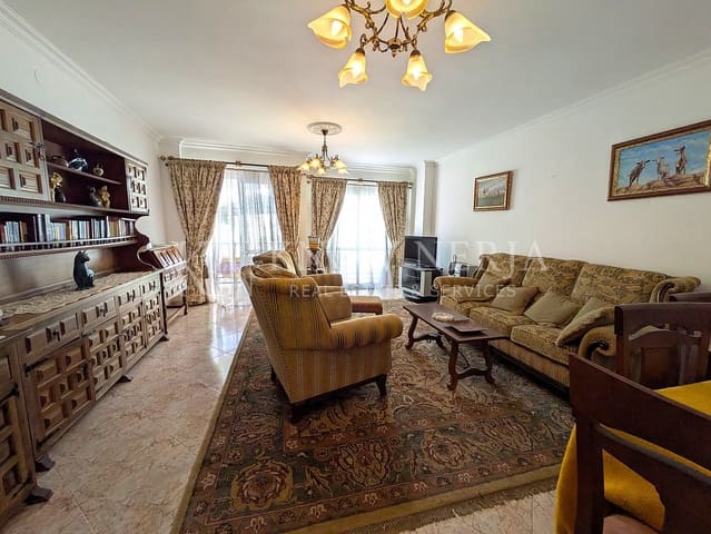 2 soveværelse Lejlighed til salg i Centro, Nerja - € 500.000 (Ref: 9207209)