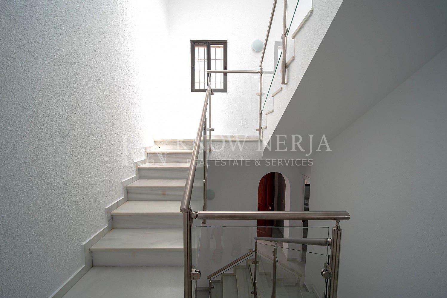 3 sovrum Villa till salu i Nerja med pool - 390 000 € (Ref: 9207210)