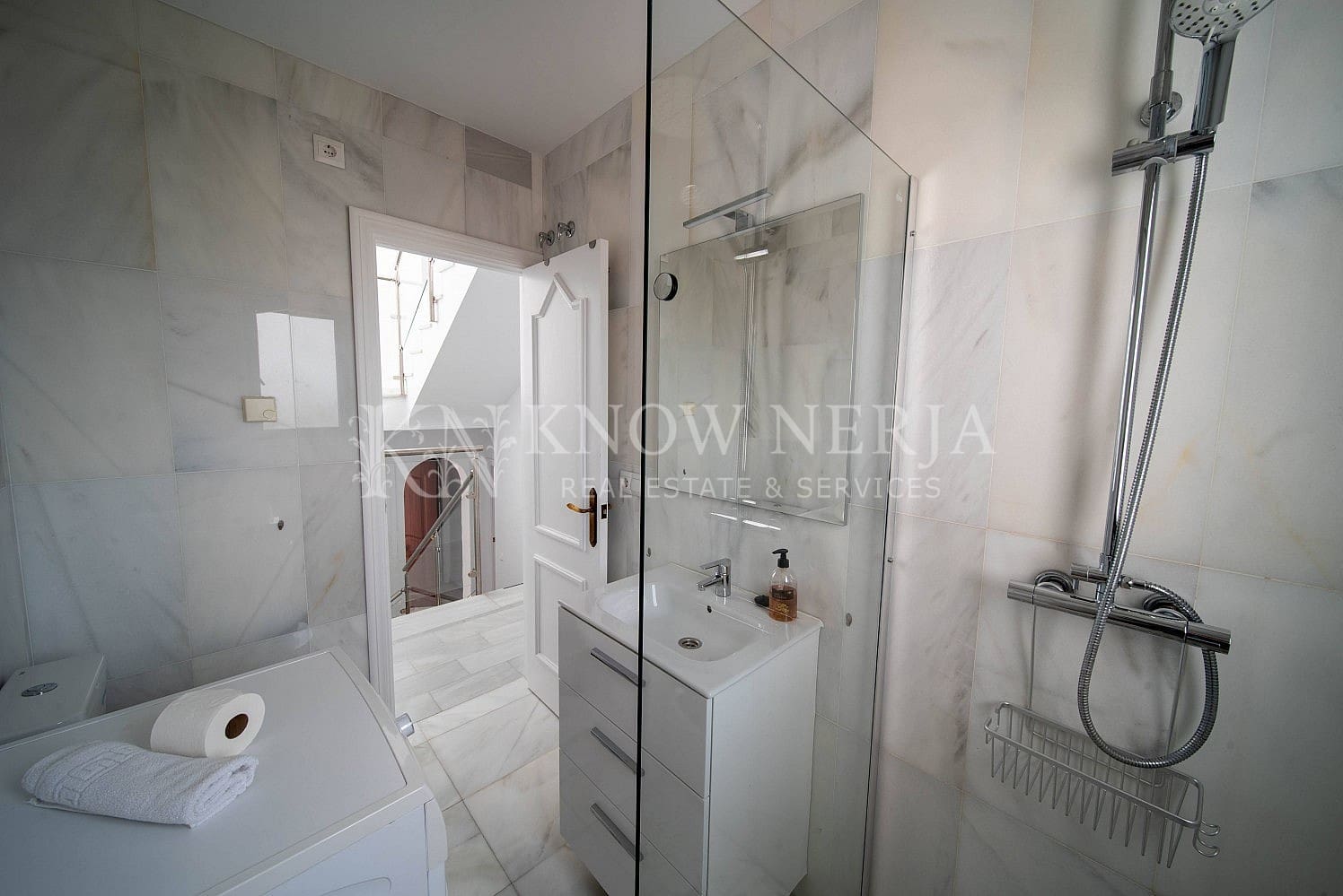 3 sovrum Villa till salu i Nerja med pool - 390 000 € (Ref: 9207210)