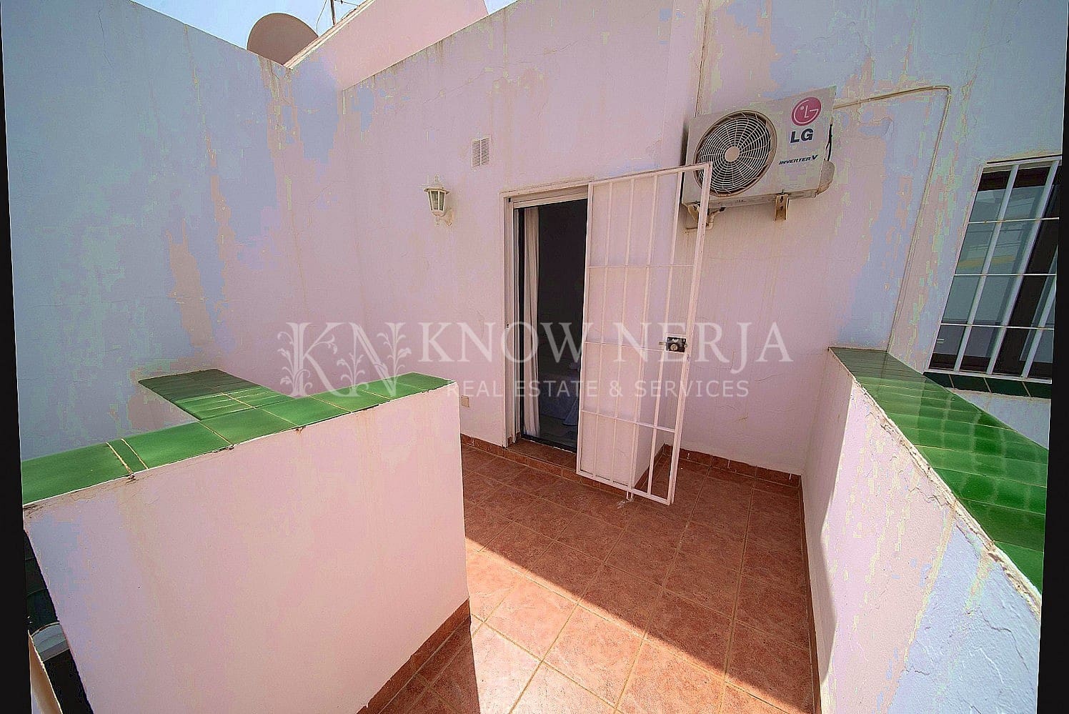 3 sovrum Villa till salu i Nerja med pool - 390 000 € (Ref: 9207210)