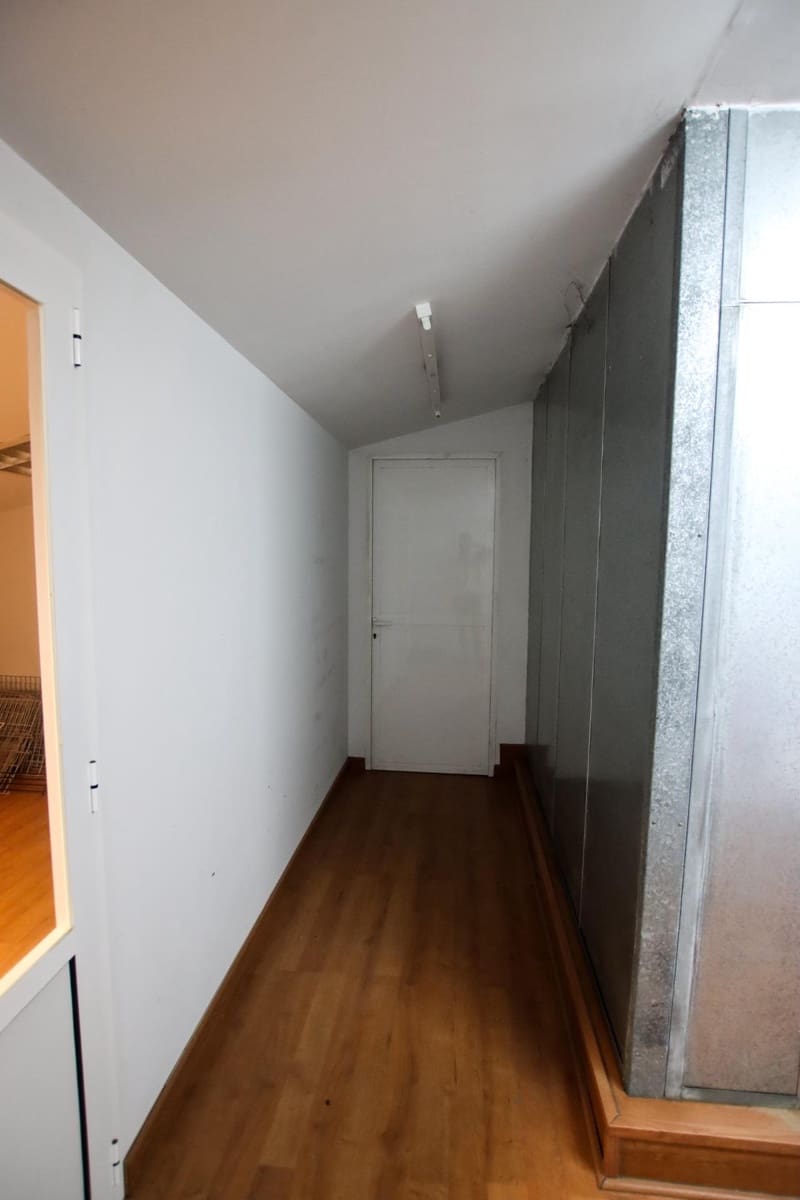 Erhverv til salg i Puebla de la Calzada - € 350.000 (Ref: 9194676)