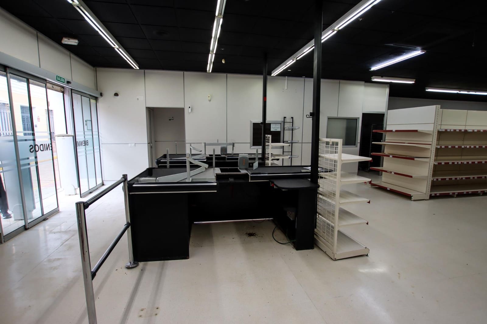 Erhverv til salg i Puebla de la Calzada - € 350.000 (Ref: 9194676)