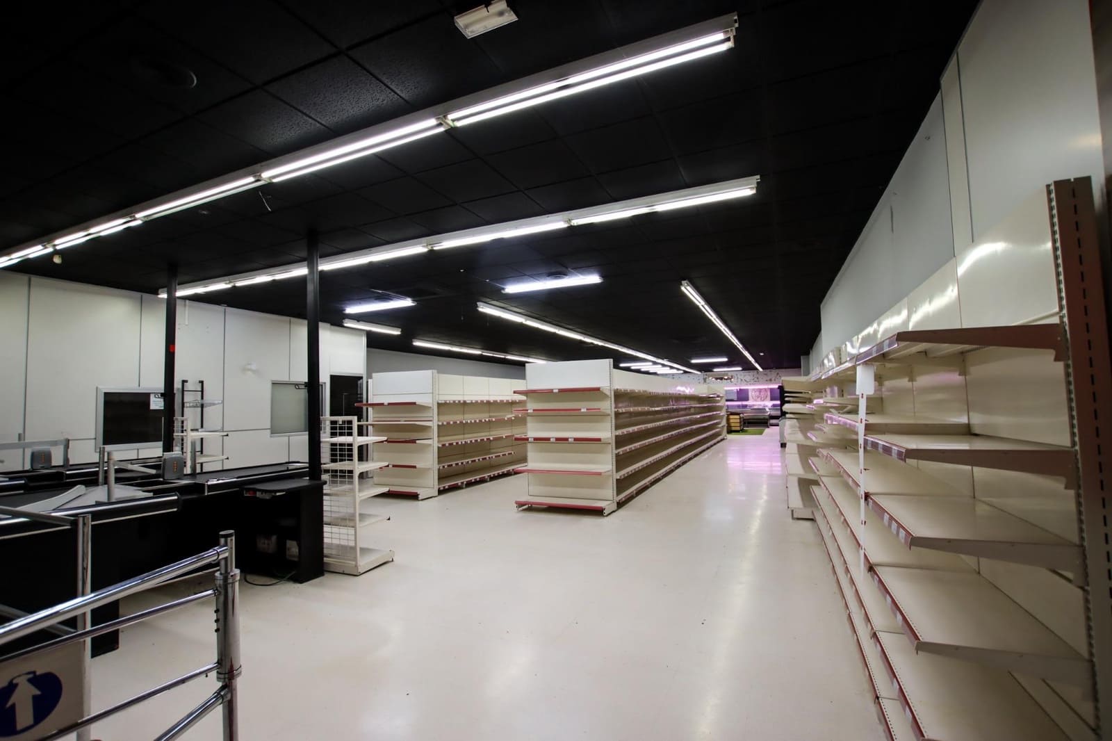 Erhverv til salg i Puebla de la Calzada - € 350.000 (Ref: 9194676)