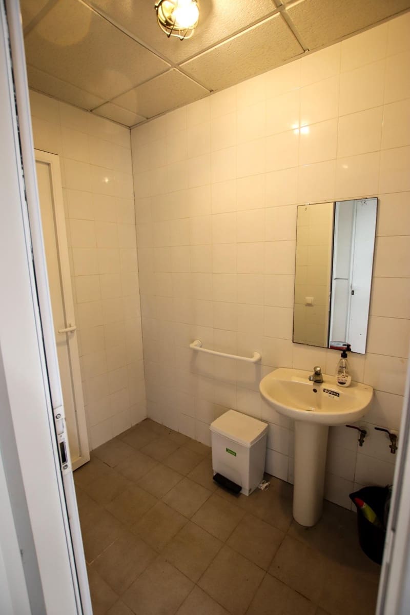 Erhverv til salg i Puebla de la Calzada - € 350.000 (Ref: 9194676)