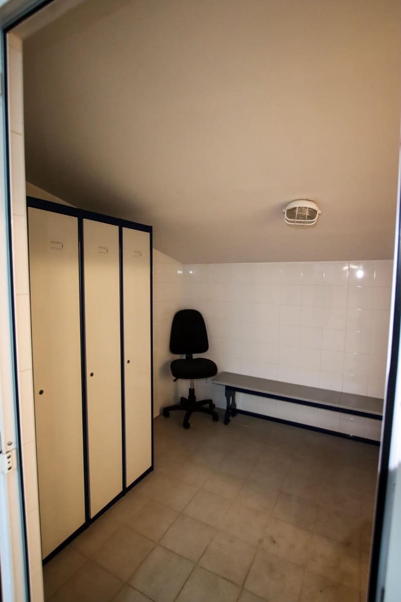 Erhverv til salg i Puebla de la Calzada - € 350.000 (Ref: 9194676)