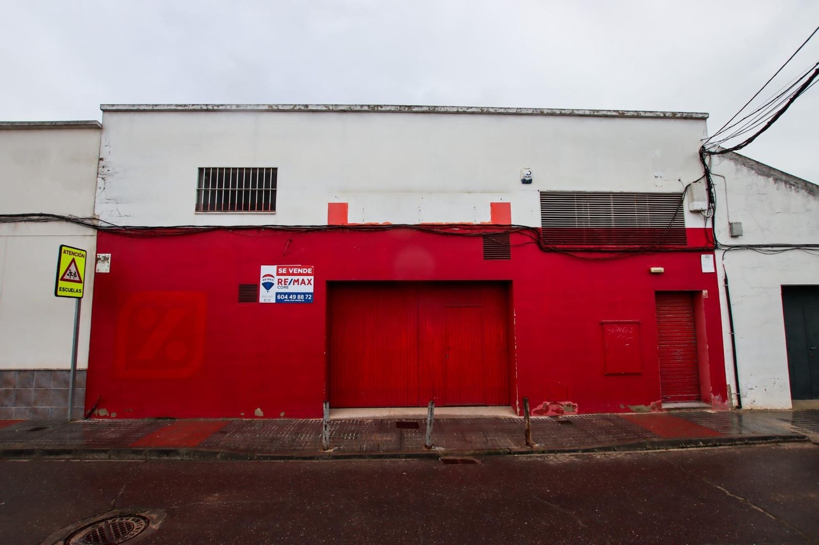 Erhverv til salg i Puebla de la Calzada - € 350.000 (Ref: 9194676)