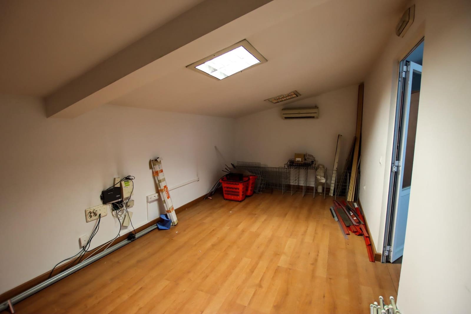 Erhverv til salg i Puebla de la Calzada - € 350.000 (Ref: 9194676)