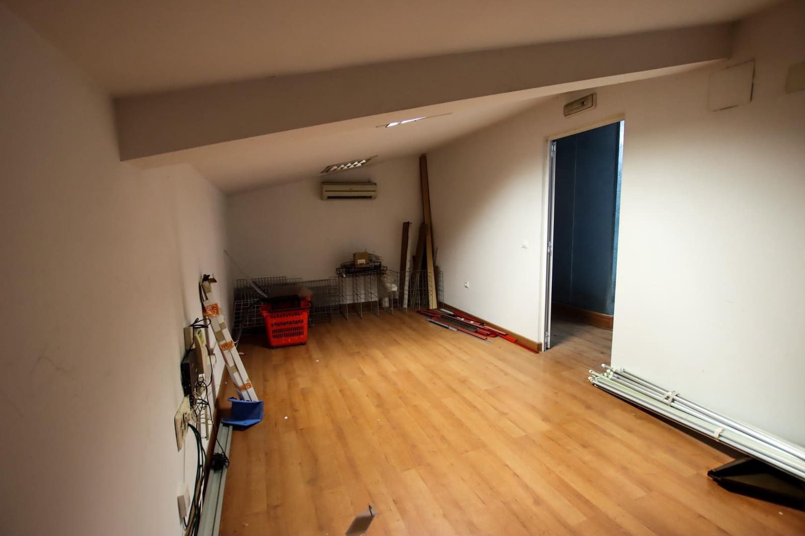 Erhverv til salg i Puebla de la Calzada - € 350.000 (Ref: 9194676)