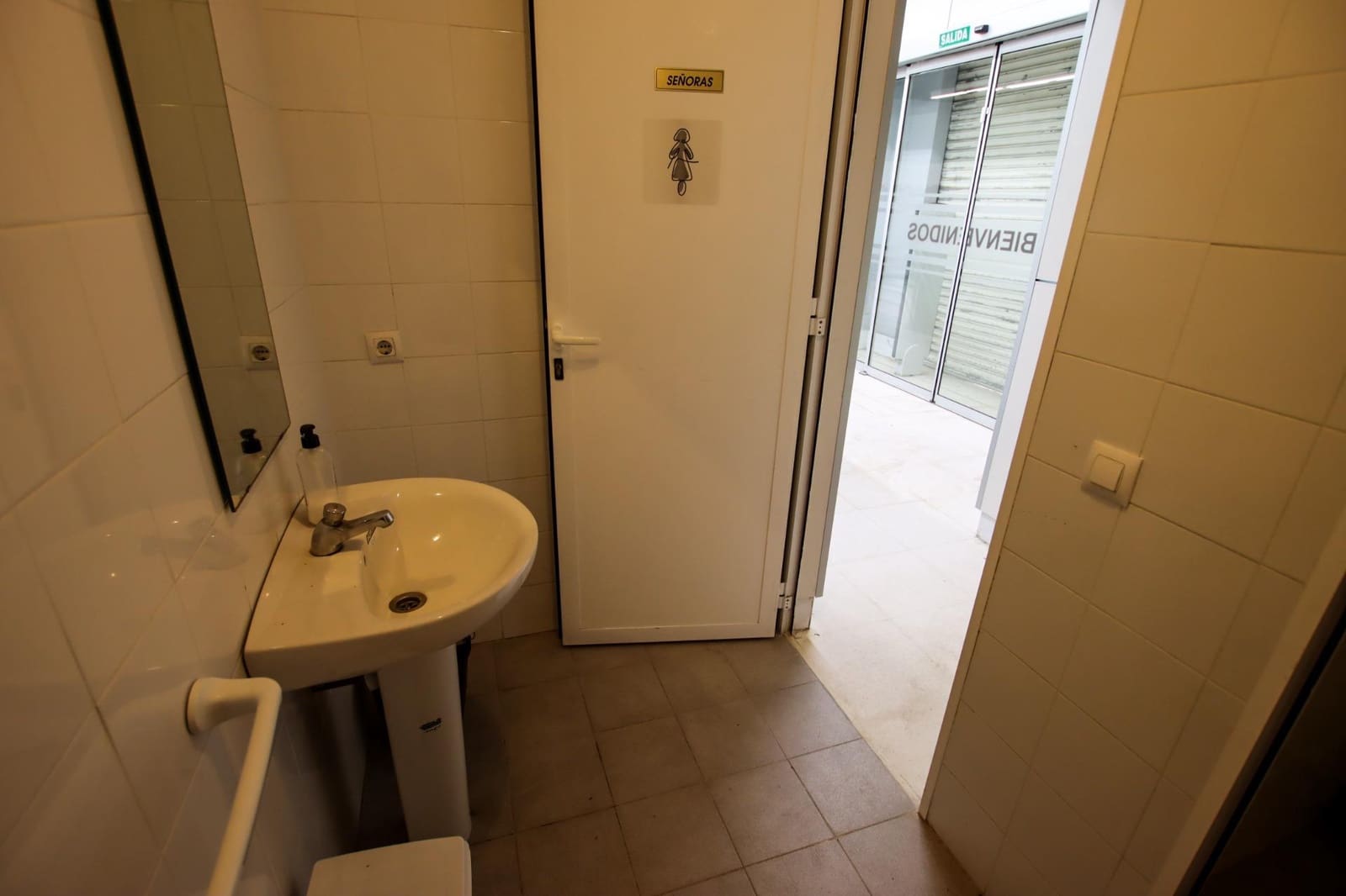 Erhverv til salg i Puebla de la Calzada - € 350.000 (Ref: 9194676)