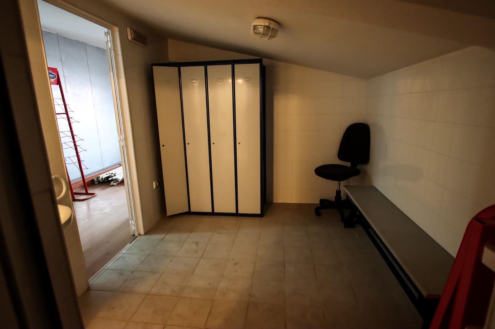 Erhverv til salg i Puebla de la Calzada - € 350.000 (Ref: 9194676)