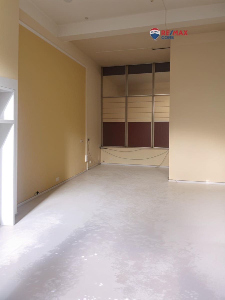 Erhverv til salg i Badajoz by - € 439.000 (Ref: 9194678)