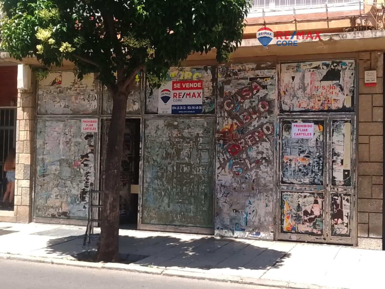 Erhverv til salg i Badajoz by - € 439.000 (Ref: 9194678)