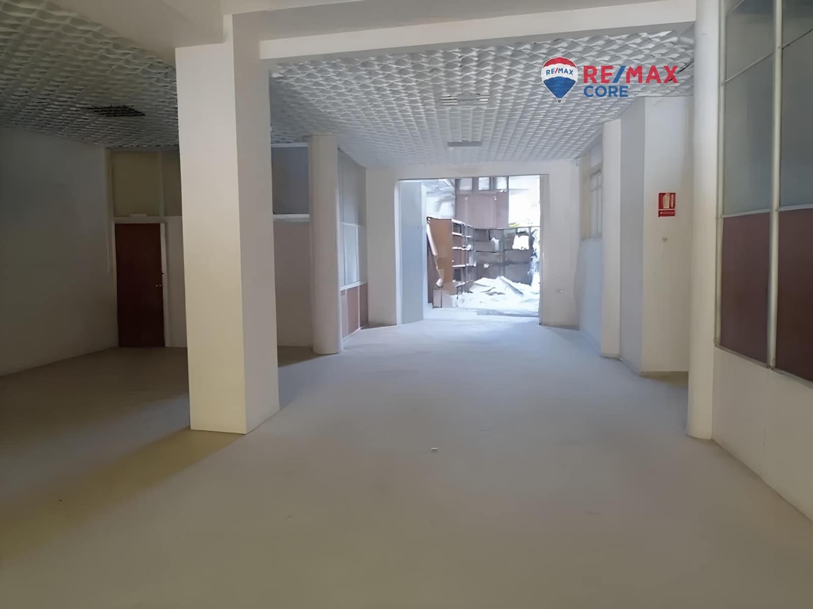 Erhverv til salg i Badajoz by - € 439.000 (Ref: 9194678)