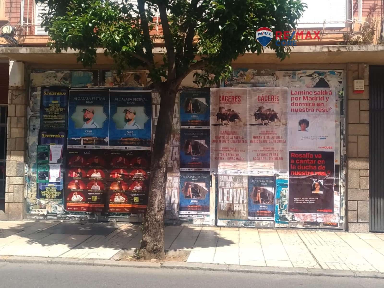 Erhverv til salg i Badajoz by - € 439.000 (Ref: 9194678)