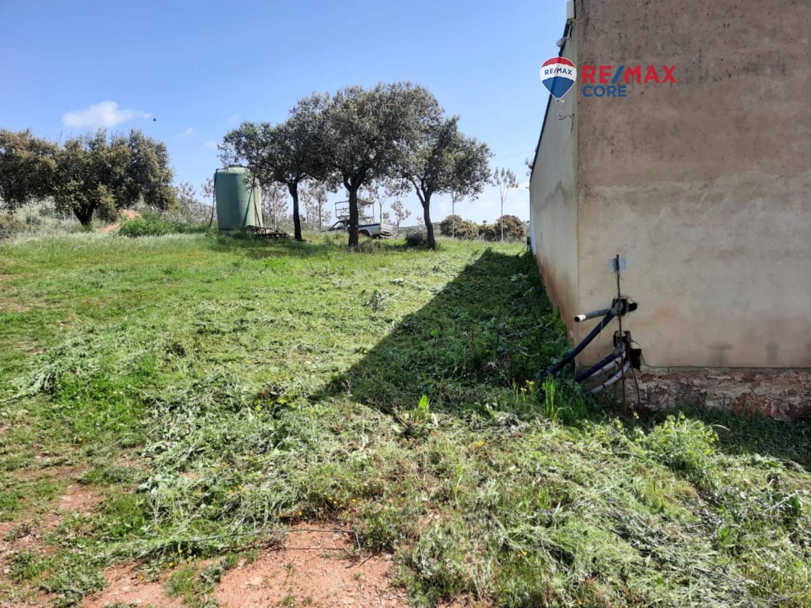 Grunde uden byggetilladelser til salg i Alburquerque - € 245.000 (Ref: 9194684)