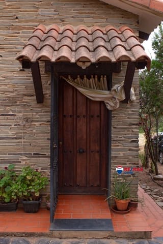 4 bedroom Finca/Country House for sale in Puebla de Obando with pool - € 295,000 (Ref: 9194687)