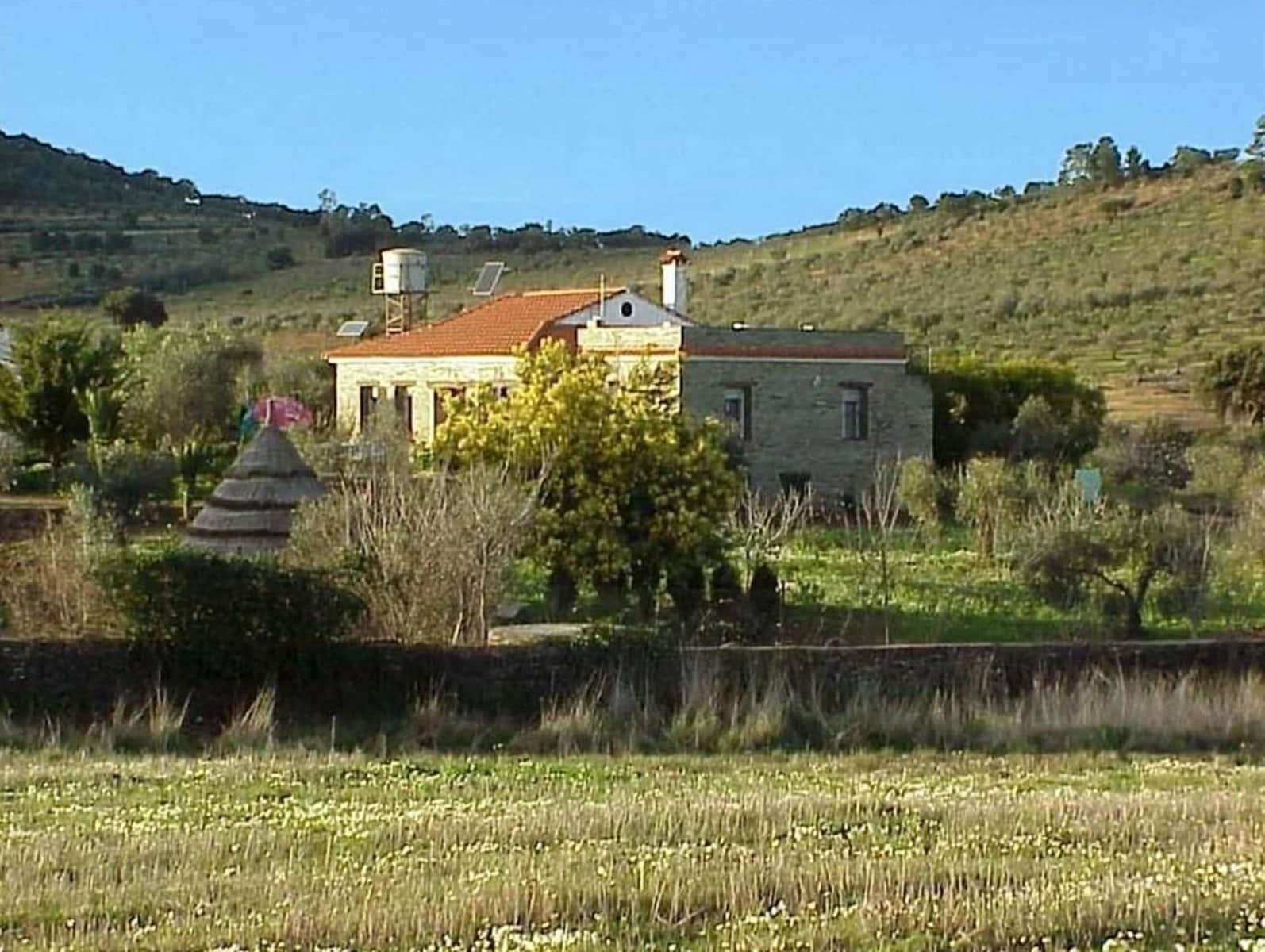 4 soveværelse Finca/Landehus til salg i Puebla de Obando med swimmingpool - € 295.000 (Ref: 9194687)