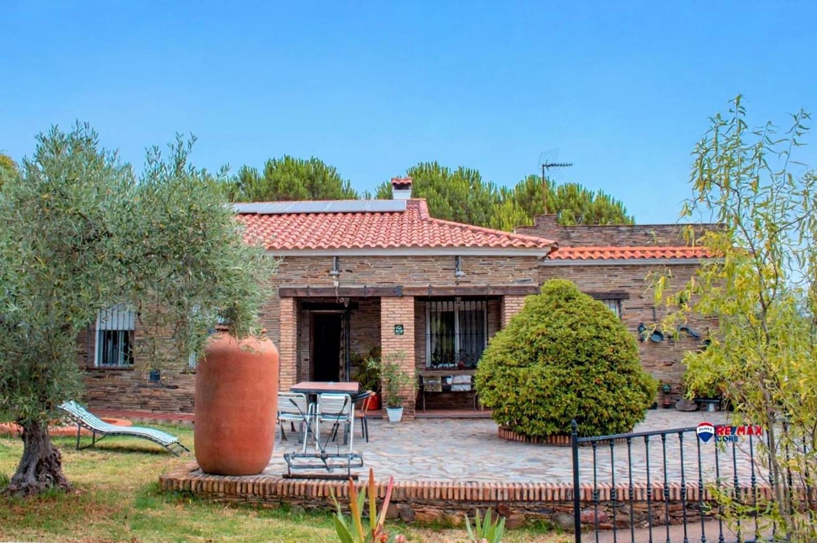 4 soveværelse Finca/Landehus til salg i Puebla de Obando med swimmingpool - € 295.000 (Ref: 9194687)