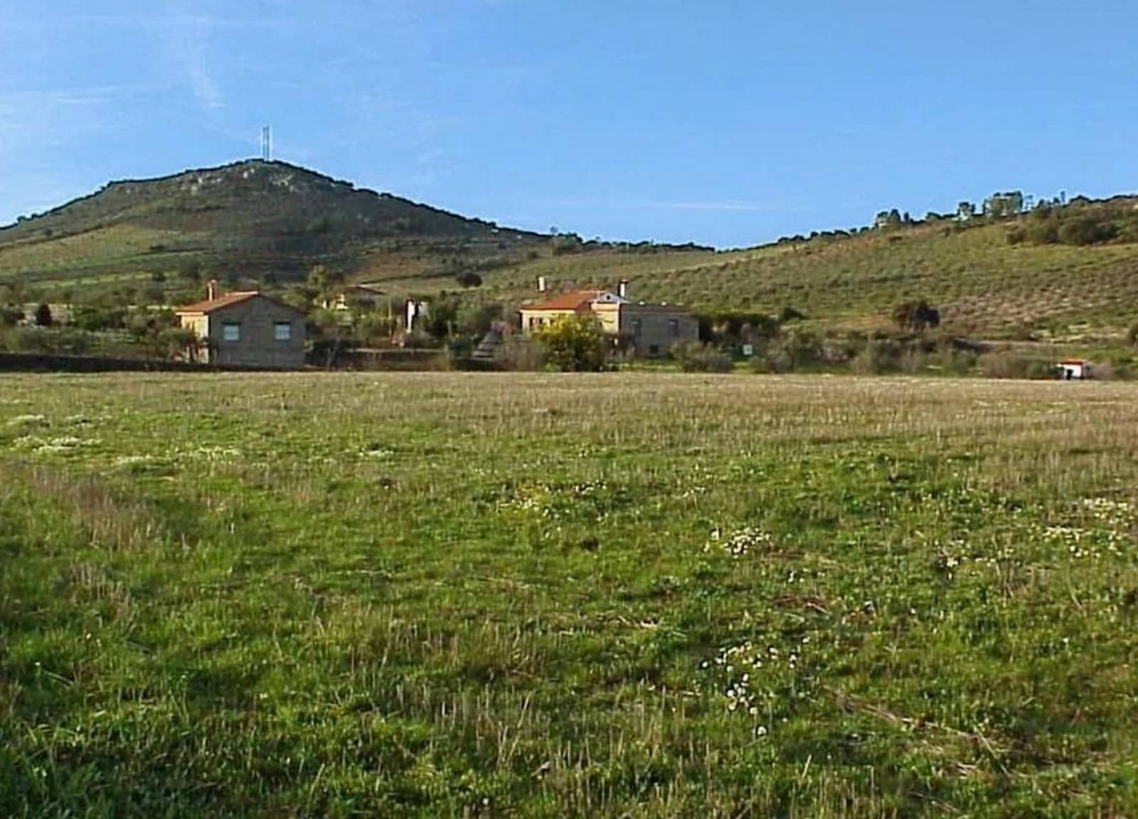 4 soveværelse Finca/Landehus til salg i Puebla de Obando med swimmingpool - € 295.000 (Ref: 9194687)