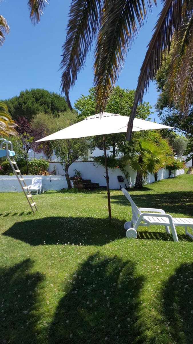 6 soveværelse Finca/Landehus til salg i Plasencia med swimmingpool garage - € 1.350.000 (Ref: 9194688)