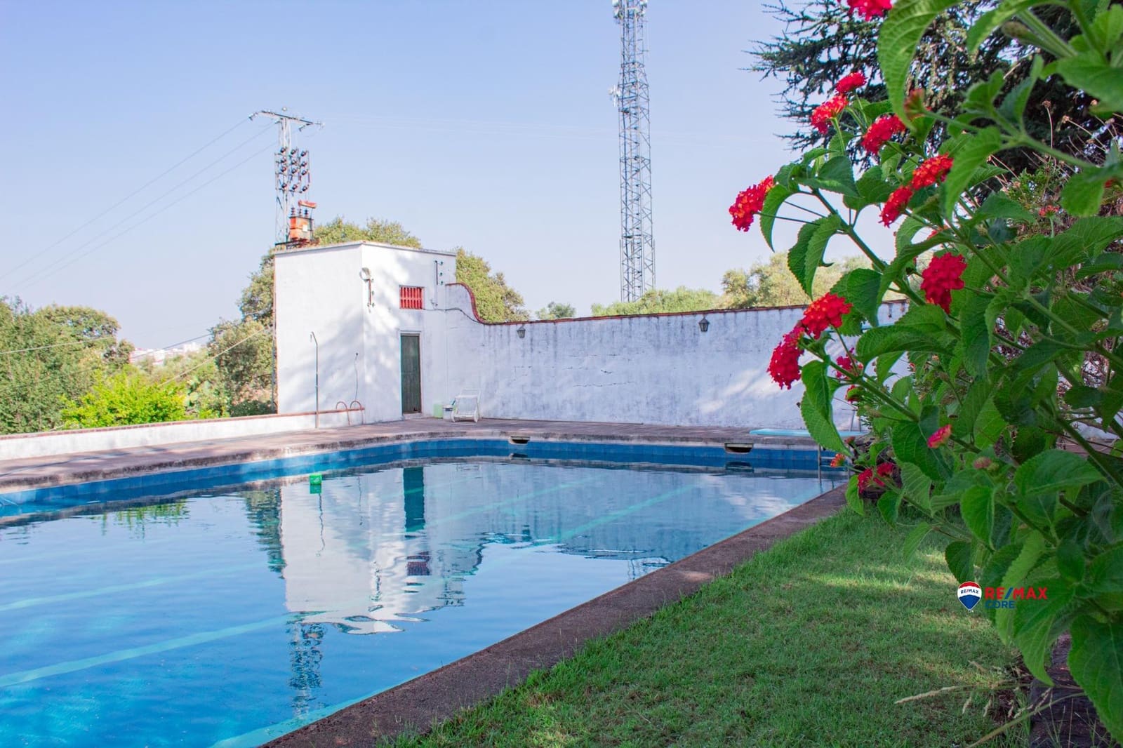 6 soveværelse Finca/Landehus til salg i Plasencia med swimmingpool garage - € 1.350.000 (Ref: 9194688)