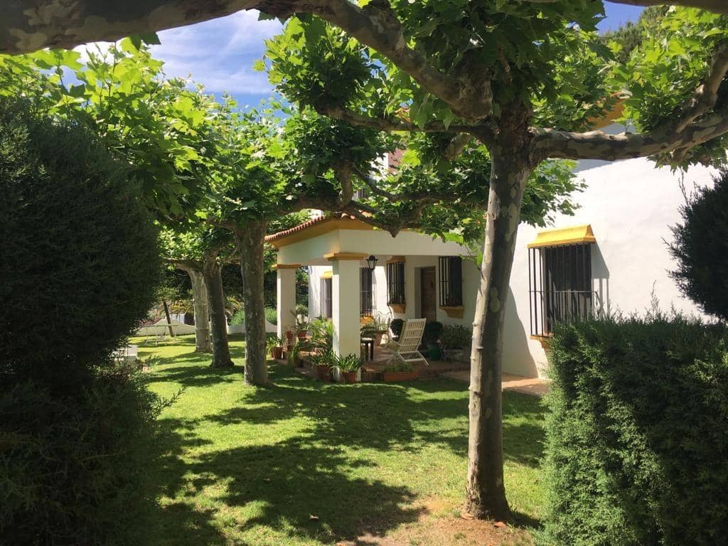 6 soveværelse Finca/Landehus til salg i Plasencia med swimmingpool garage - € 1.350.000 (Ref: 9194688)