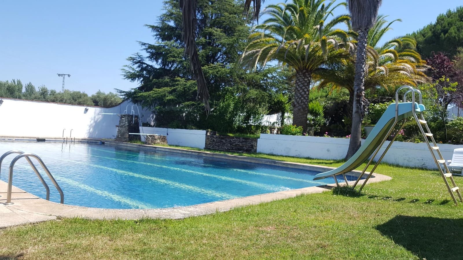 6 soveværelse Finca/Landehus til salg i Plasencia med swimmingpool garage - € 1.350.000 (Ref: 9194688)