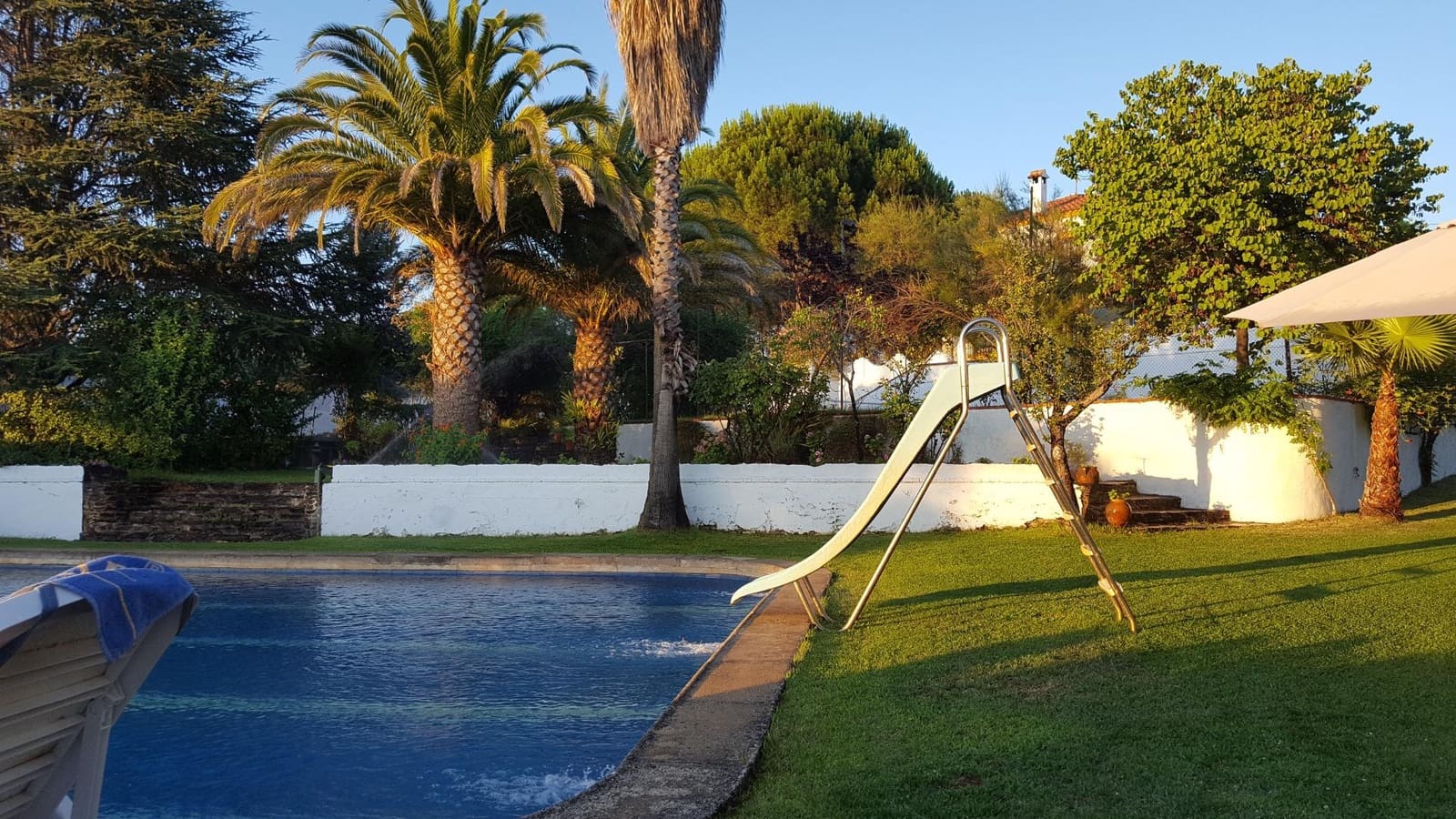 6 soveværelse Finca/Landehus til salg i Plasencia med swimmingpool garage - € 1.350.000 (Ref: 9194688)
