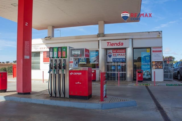 Bedrijf te koop in Dehesilla de Calamón - Campomanes, Badajoz stad - € 675.000 (Ref: 9197728)