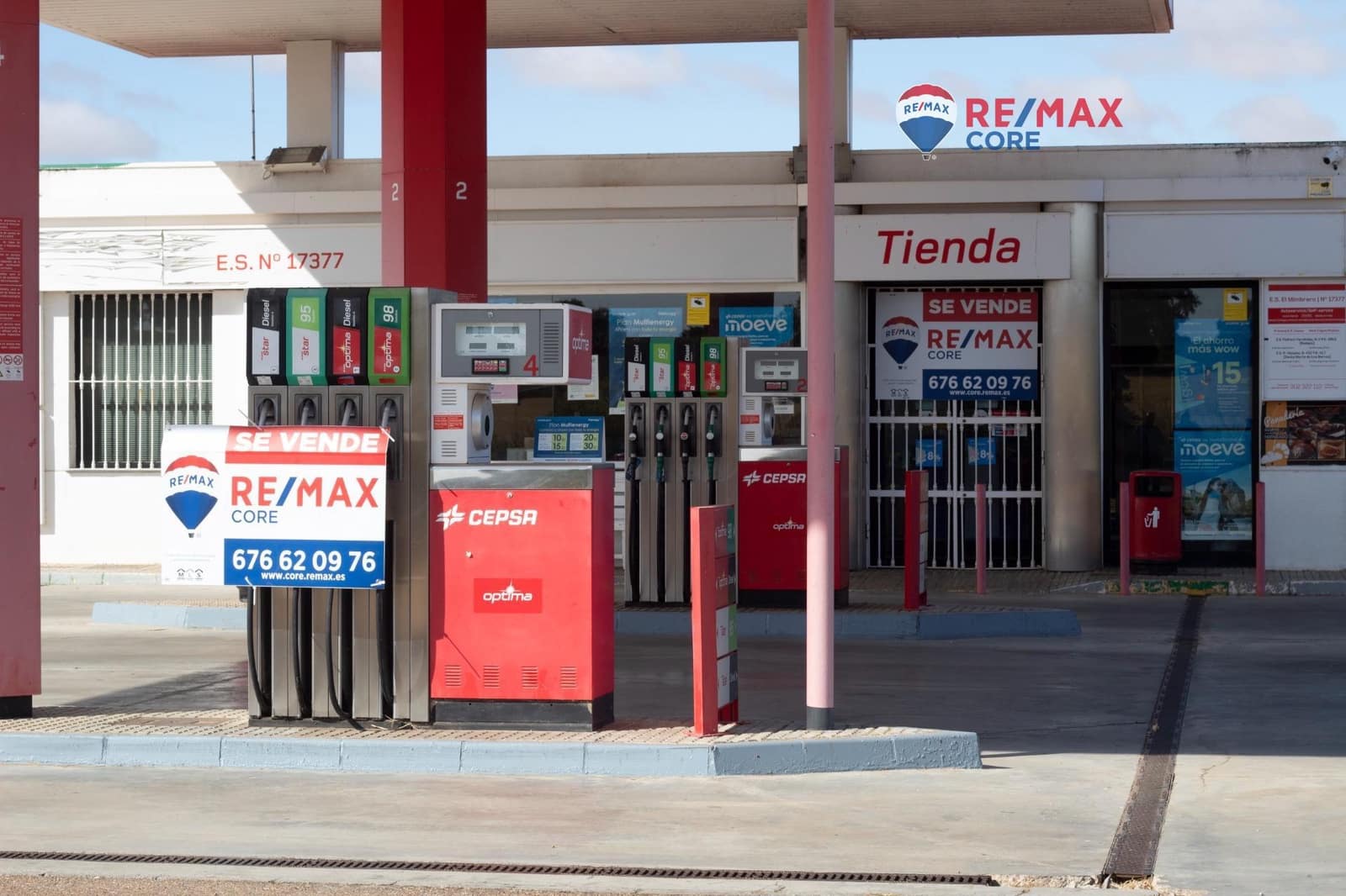 Virksomhed til salg i Badajoz by - € 675.000 (Ref: 9197728)