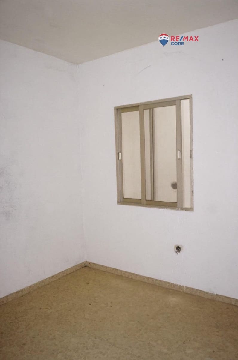 6 soveværelse Lejlighed til salg i Badajoz by - € 257.000 (Ref: 9228856)