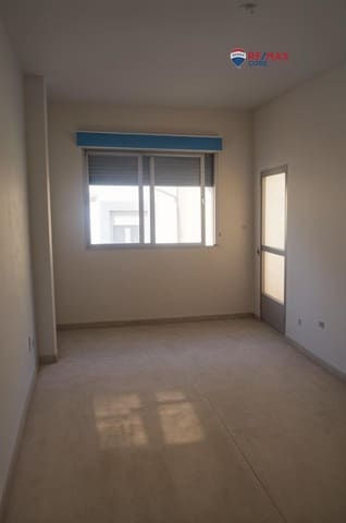 6 slaapkamer Appartement te koop in Badajoz stad - € 257.000 (Ref: 9228856)