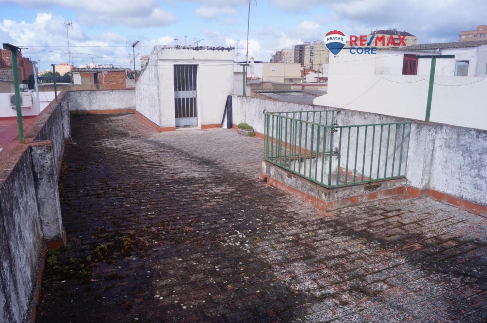 6 soveværelse Lejlighed til salg i Badajoz by - € 257.000 (Ref: 9228856)