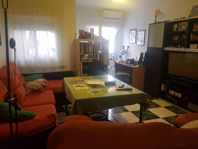 3 slaapkamer Flat te koop in Don Benito - € 120.000 (Ref: 9228857)