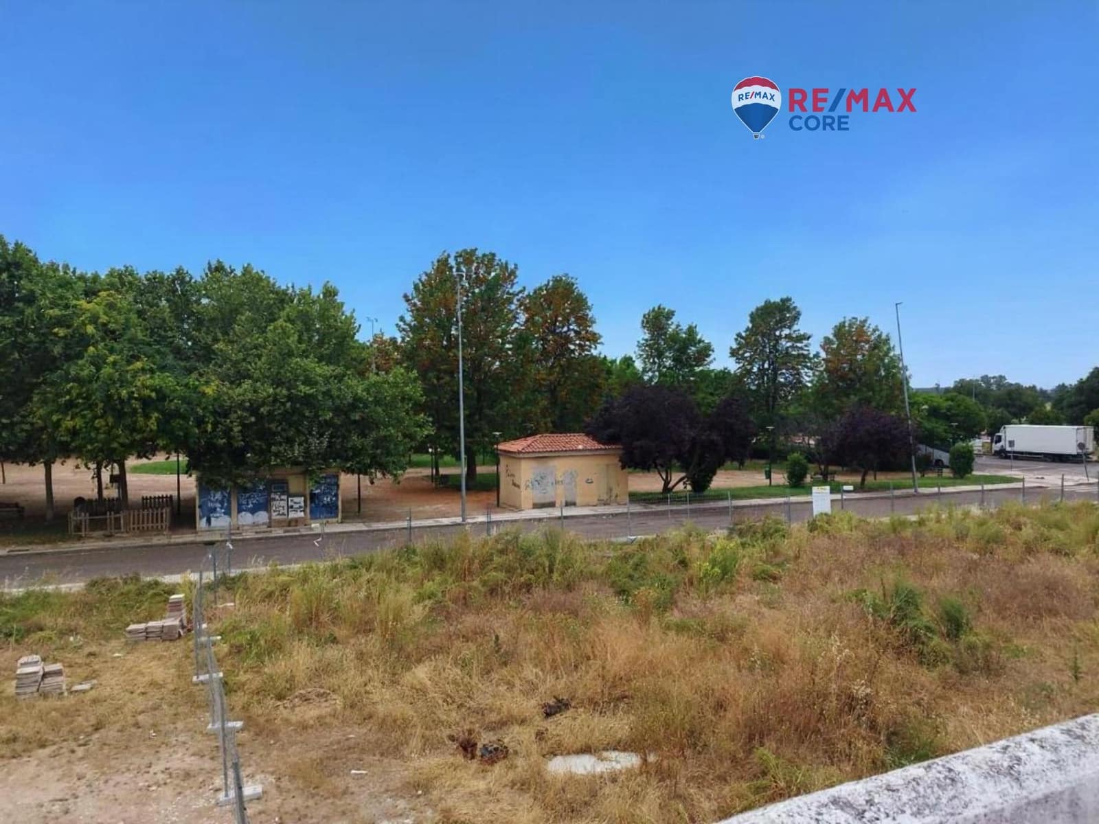 3 slaapkamer Flat te koop in Badajoz stad met garage - € 275.000 (Ref: 9228858)