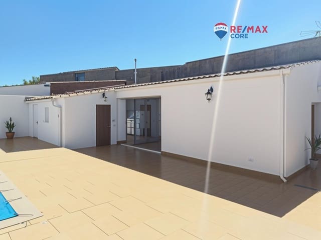 5 slaapkamer Appartement te koop in Villar del Rey met zwembad garage - € 360.000 (Ref: 9243416)