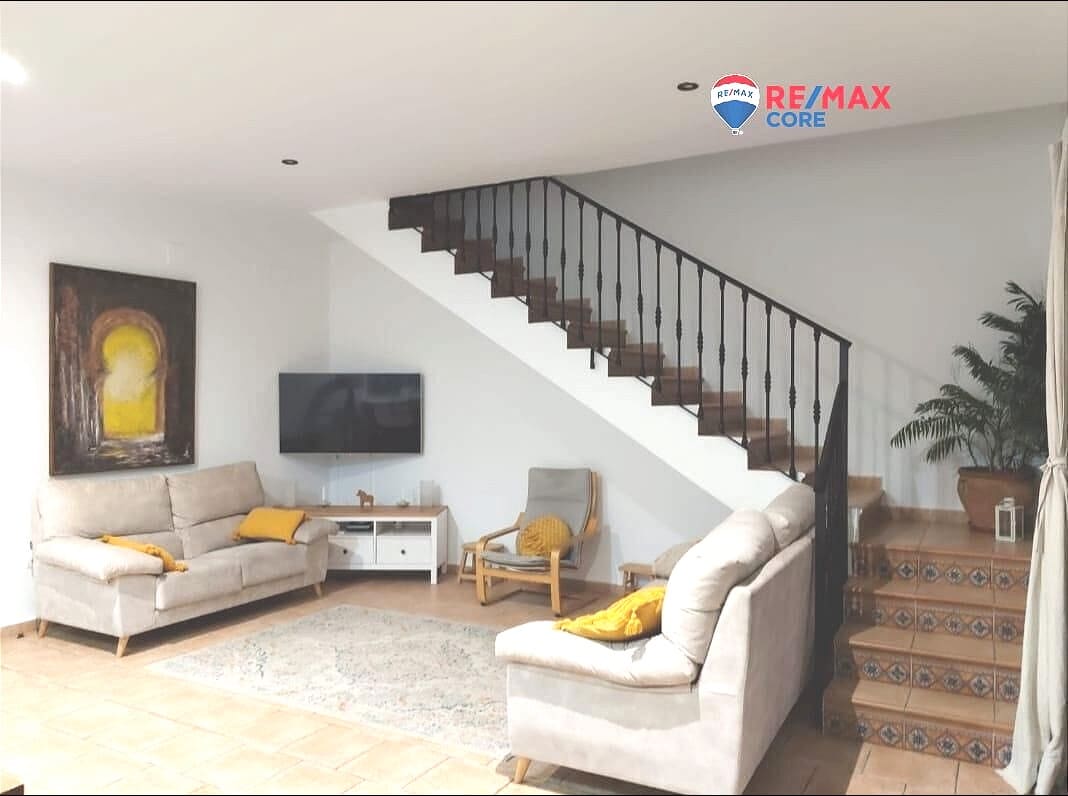 5 soveværelse Lejlighed til salg i Villar del Rey med swimmingpool garage - € 360.000 (Ref: 9243416)