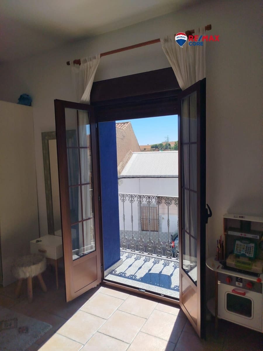 5 soveværelse Lejlighed til salg i Villar del Rey med swimmingpool garage - € 360.000 (Ref: 9243416)