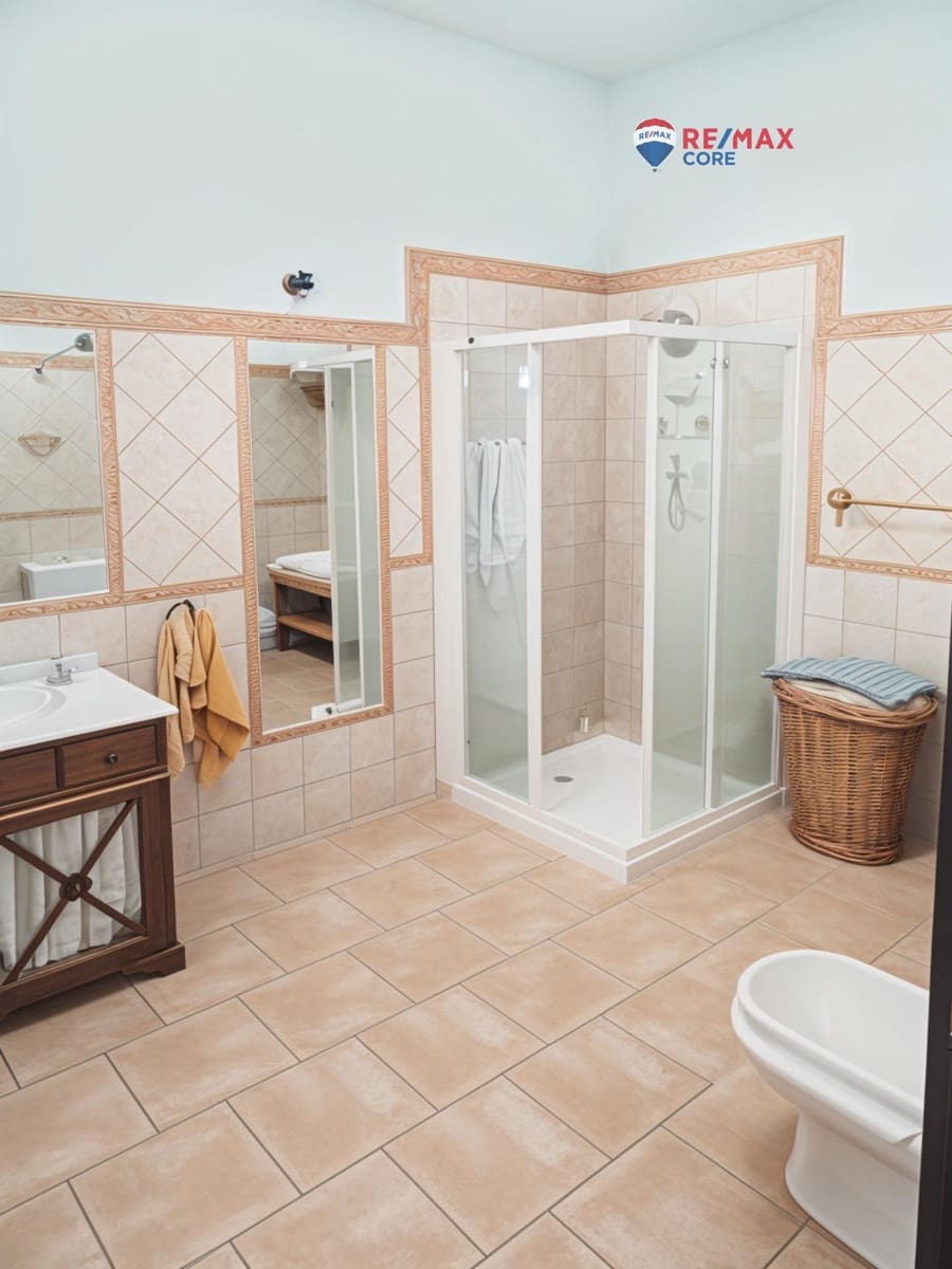 5 soveværelse Lejlighed til salg i Villar del Rey med swimmingpool garage - € 360.000 (Ref: 9243416)