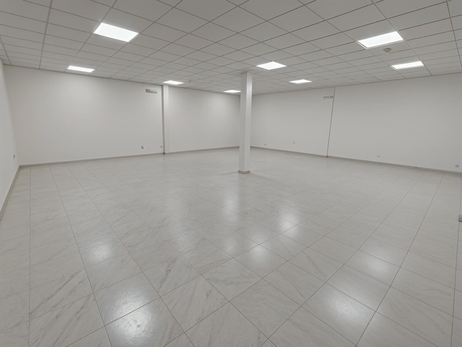 Företag till salu i Badajoz stad - 220 000 € (Ref: 9296891)