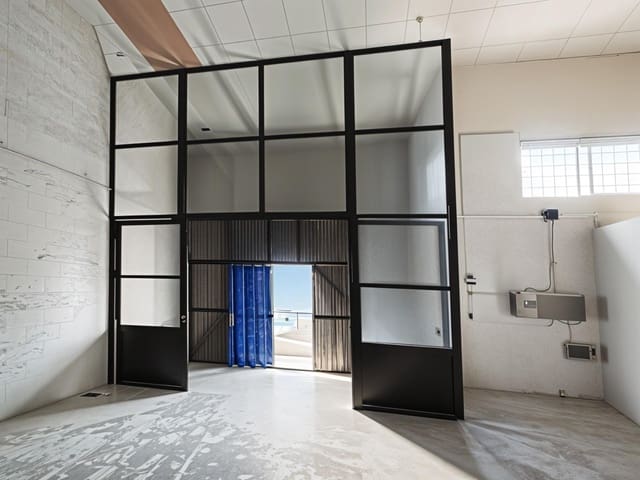 Företag till salu i Badajoz stad - 220 000 € (Ref: 9296891)