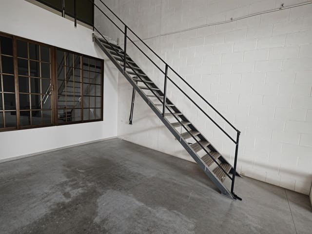 Företag till salu i Badajoz stad - 220 000 € (Ref: 9296891)