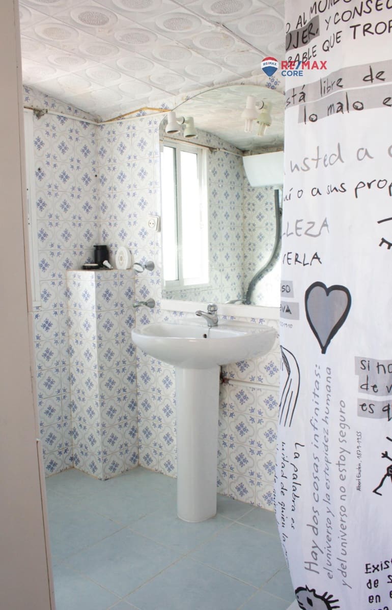 6 soveværelse Byhus til salg i Villar del Rey med garage - € 110.000 (Ref: 9303533)