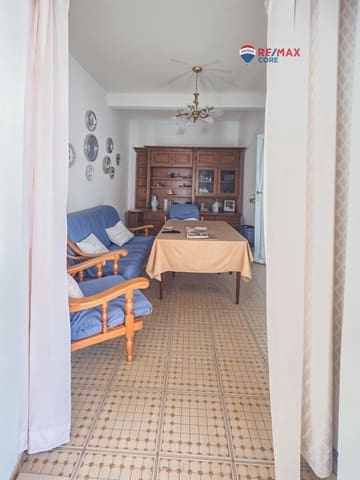 6 bedroom Townhouse for sale in Villar del Rey with garage - € 130,000 (Ref: 9303533)