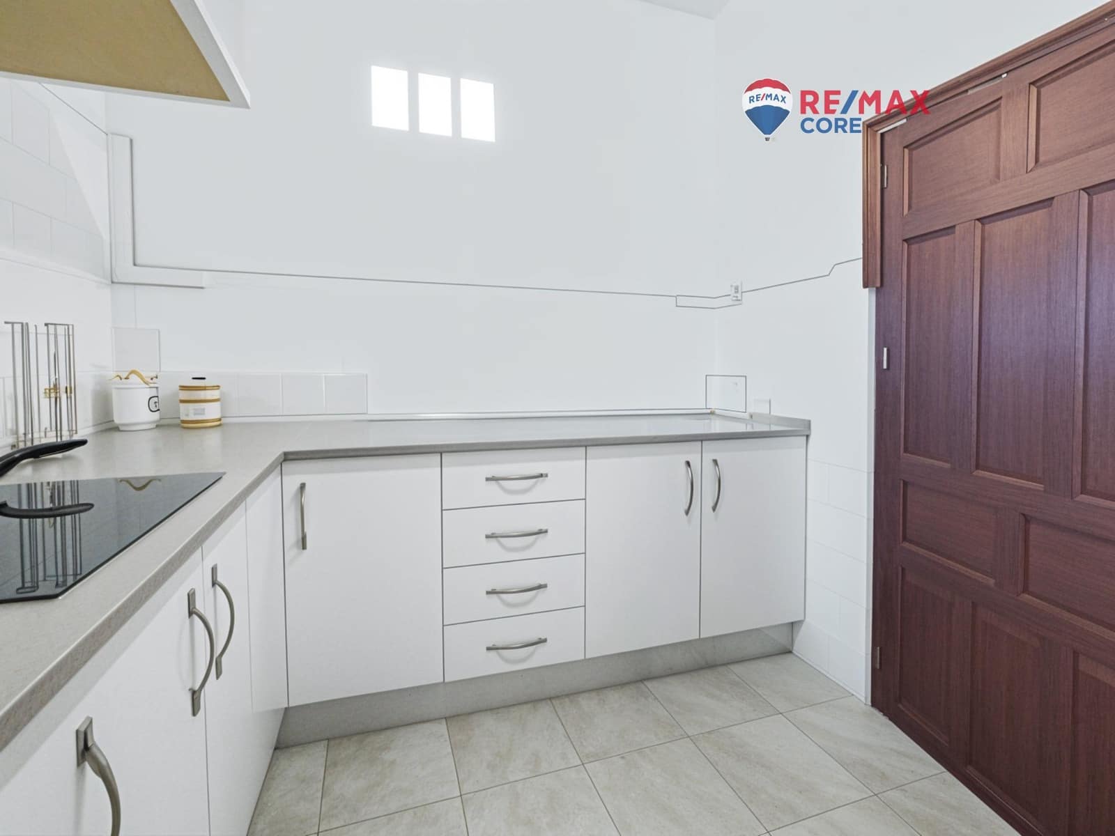 6 soveværelse Byhus til salg i Villar del Rey med garage - € 110.000 (Ref: 9303533)