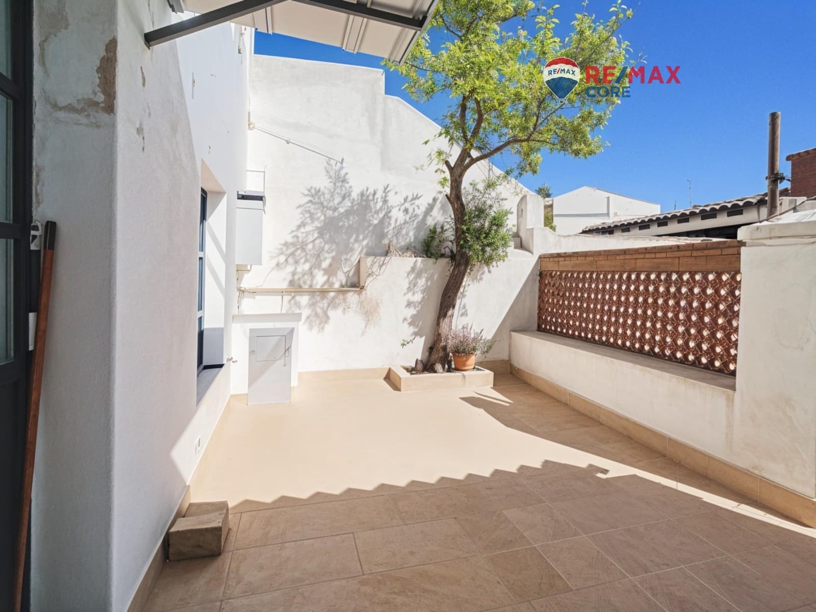 6 soverom Hus til salgs i Villar del Rey med garasje - € 110 000 (Ref: 9303533)