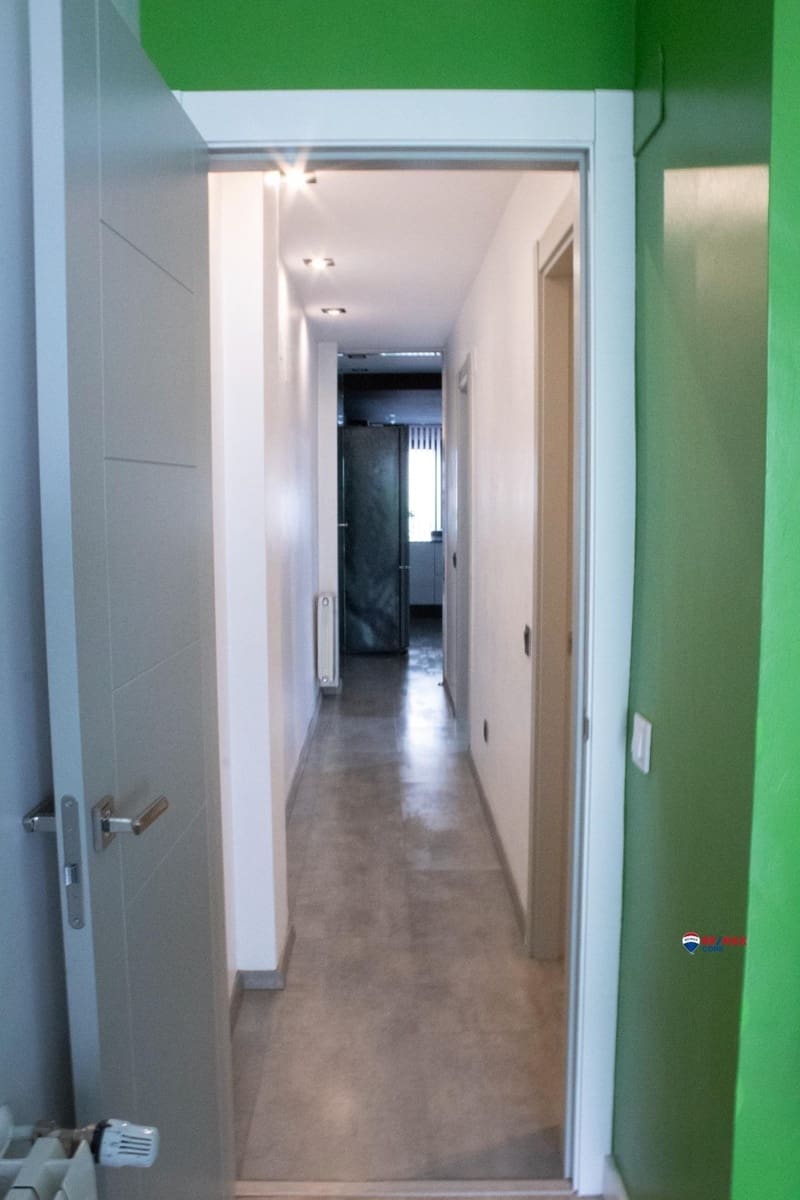 2 slaapkamer Flat te koop in Badajoz stad met garage - € 181.800 (Ref: 9317853)