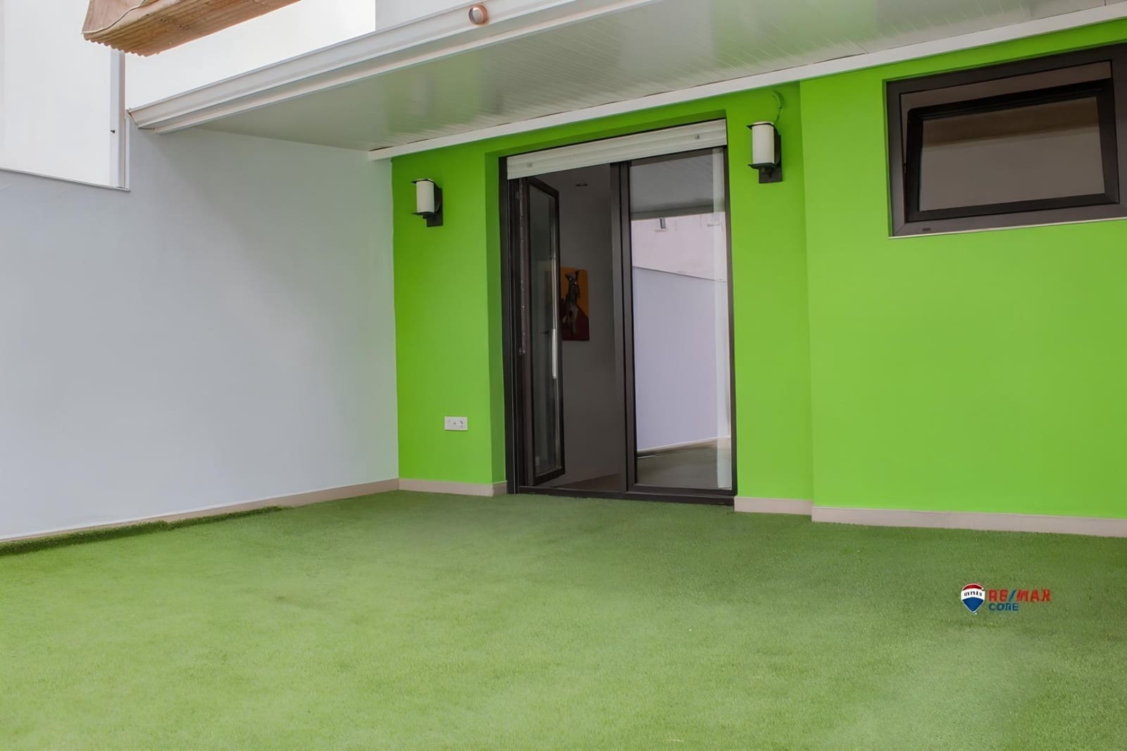 2 slaapkamer Flat te koop in Badajoz stad met garage - € 181.800 (Ref: 9317853)