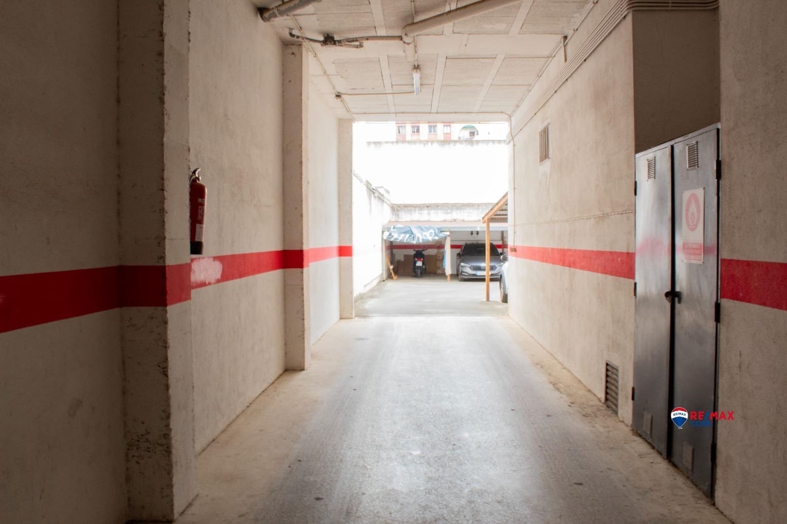 2 slaapkamer Flat te koop in Badajoz stad met garage - € 181.800 (Ref: 9317853)